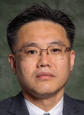 headshot of Sangwon Yoon