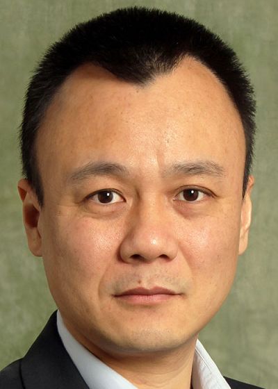 headshot of Yuan Wan