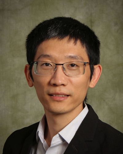 headshot of Zhong Lin