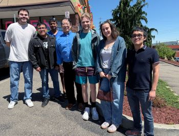  Photo of the Fang group