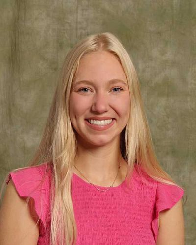 headshot of Delia Blough