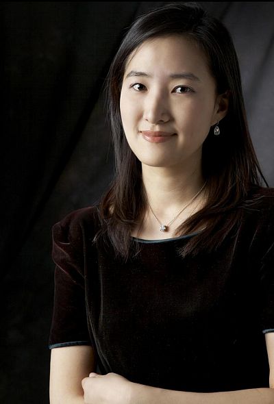 headshot of Jinah Lee