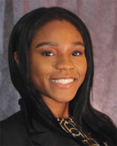 headshot of Kayla Elder