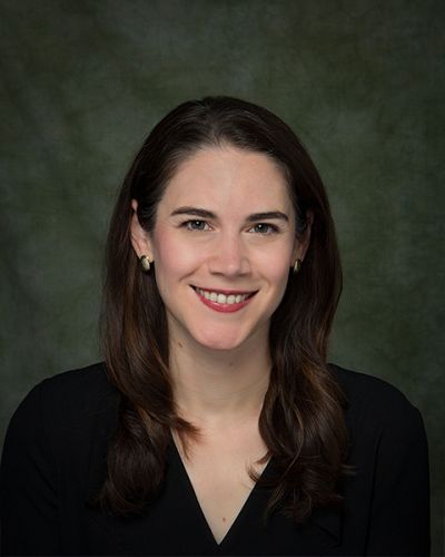 headshot of Madeline Harts