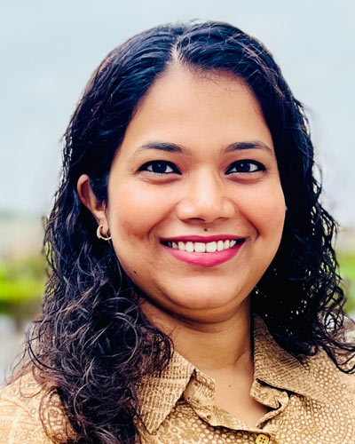 headshot of Pranauti Chitnis