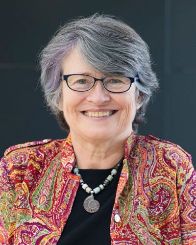 headshot of Sheena Murphy