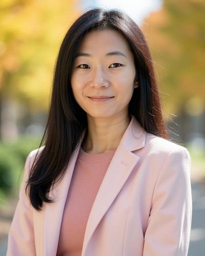 headshot of Wanzhu Fassett Liu