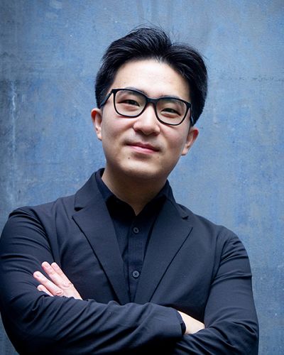 headshot of Yichen Liang