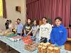 Scholars volunteer to feed the hungry
