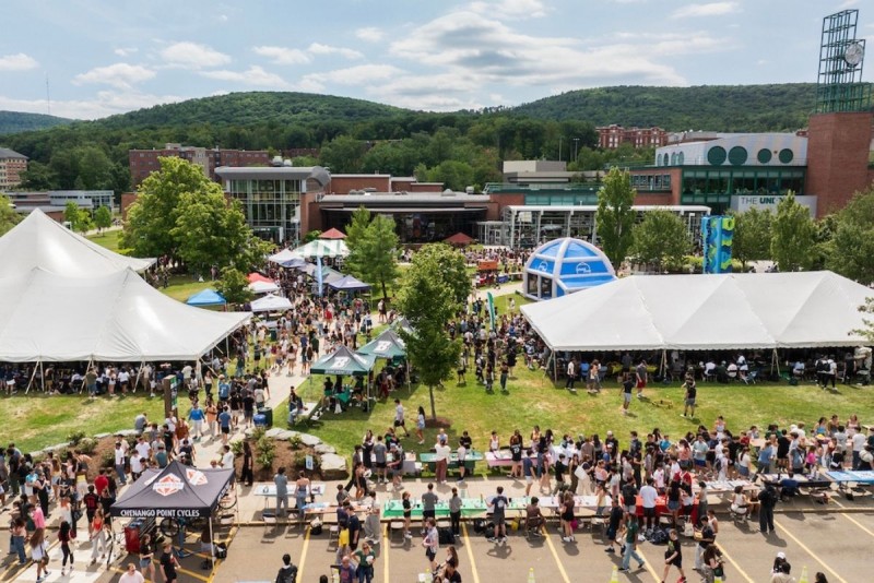 Hundreds of students gather on the Peace Quad to celebrate UFest.