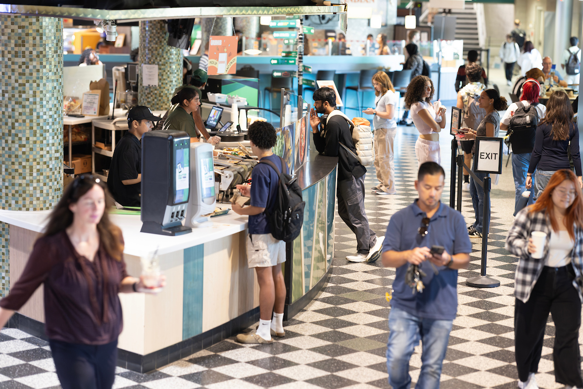 Students enjoy a wide selection of dining options at the MarketPlace in the Union.