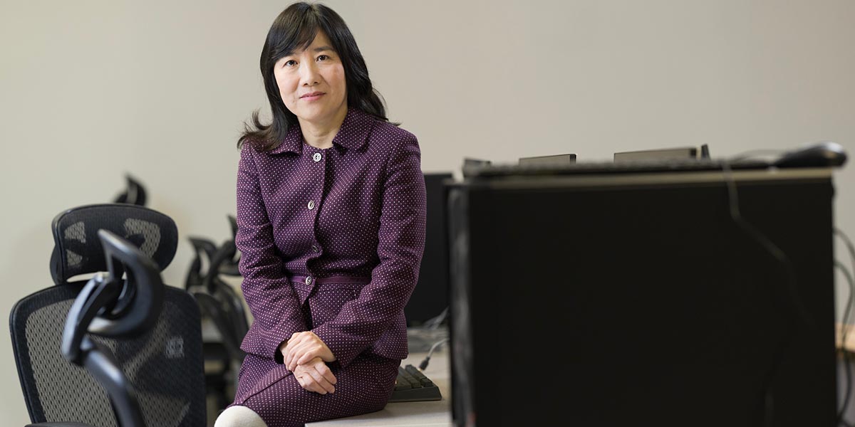 Professor of Empire Innovation Nancy Guo uses AI to find potential patterns in cancer patients’ DNA.