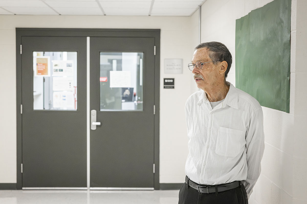 Distinguished Professor Ronald Miles discusses former student Yanchu Xu, PhD ’94, and his gift to Binghamton University for the naming of the Ronald N. Miles Acoustics Core at the Engineering and Science Building on Monday, Sept. 28.
