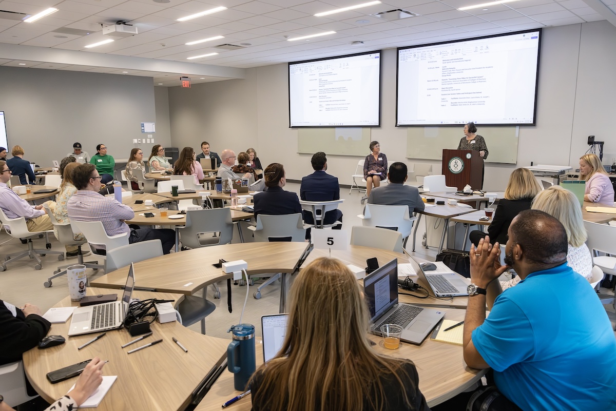 A Binghamton symposium, attended by deans from northeast schools and colleges of pharmacy, as well as Binghamton faculty, highlighted key pillars for developing and retaining successful pharmacy faculty across all career stages, and created a forum for networking and discussion.