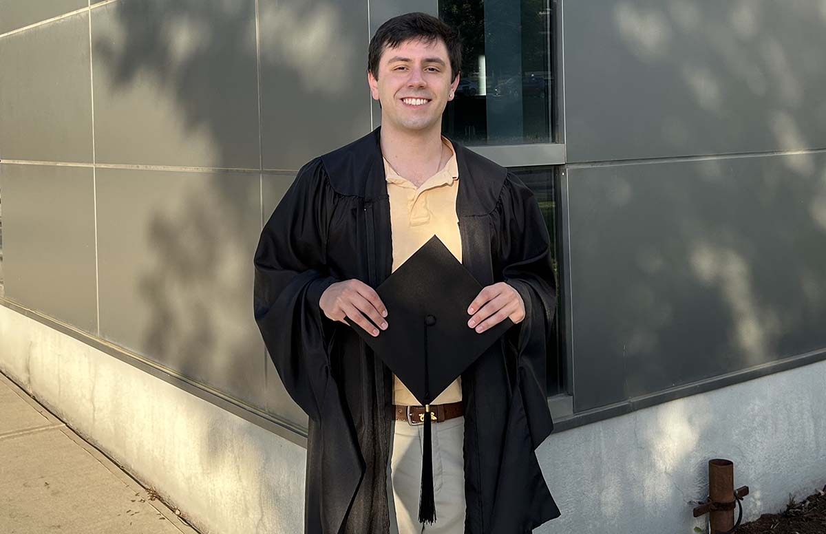 Dominick Garofola ’24, MBA ’25, says he taught himself himself how to build a resumé, network and take advantage of career resources at Binghamton University.