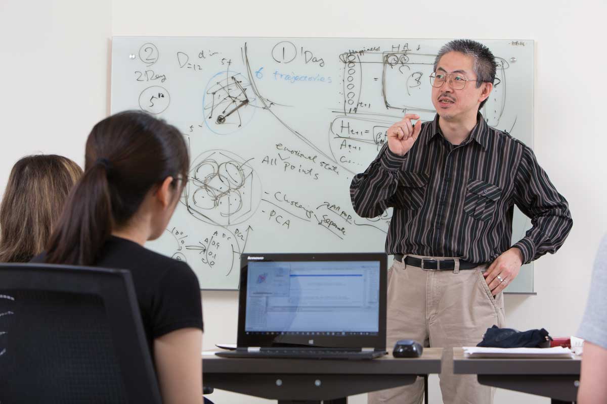 Hiroki Sayama is associate professor in the Department of Systems Science and Industrial Engineering. His primary research is complex dynamical networks.