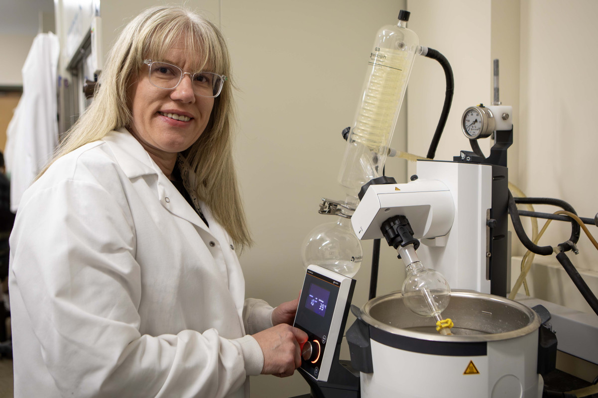 Binghamton University Associate Professor of Chemistry Jennifer Hirschi in her lab.