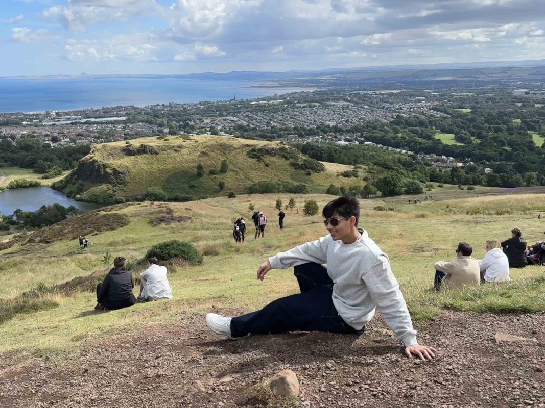 Armaan Rizvi (foreground)