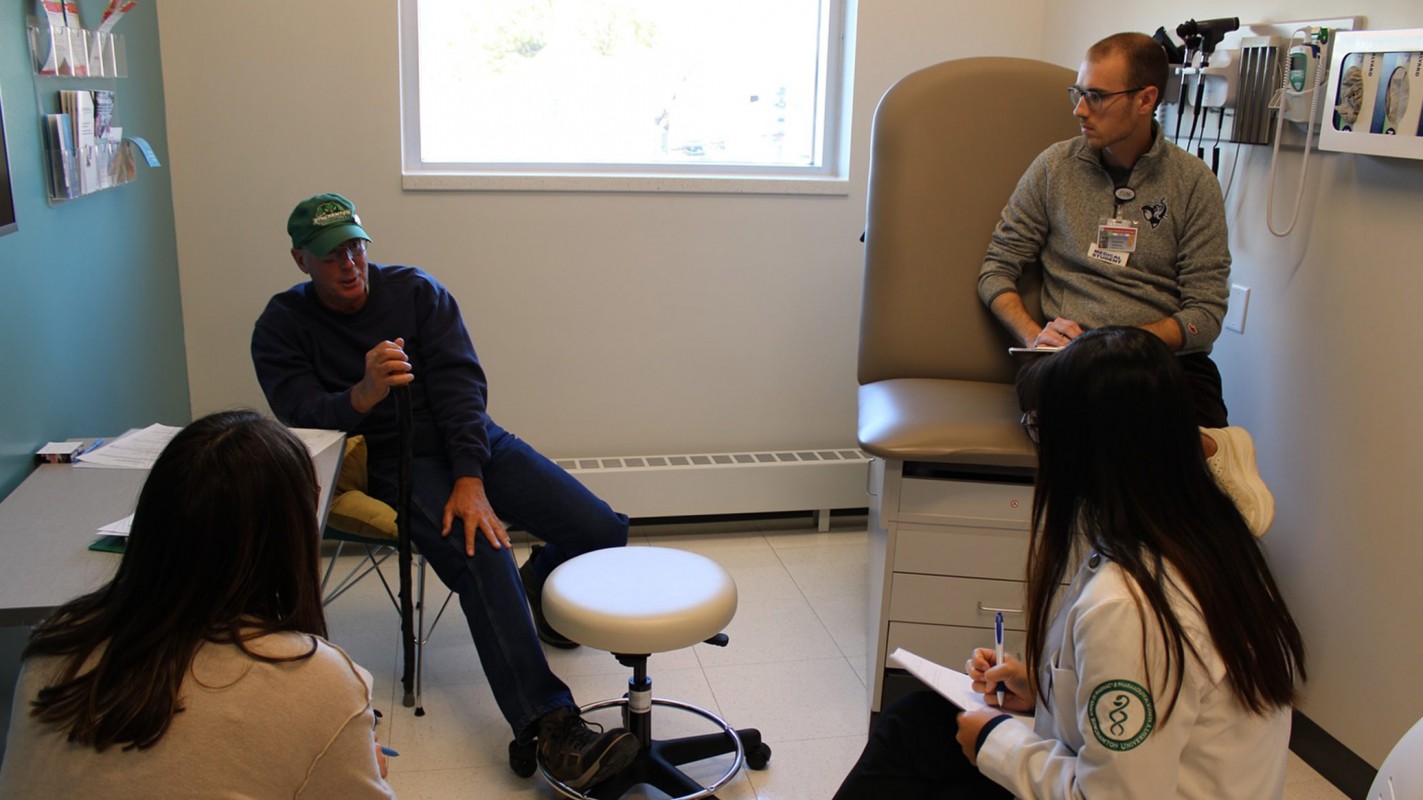 Students were tasked with figuring out how to help the volunteer patients manage their pain through an interview in the School of Pharmacy's skills lab and alcoves.