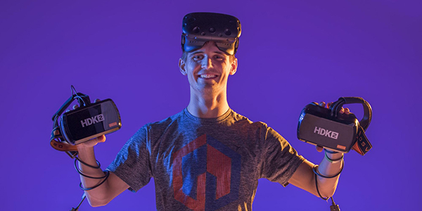 Matthew Gill '18, MS '19, founder and lead developer of startup Enchance-VR, was named Technology Entrepreneur of the Year by the New York Small Business Development Center.