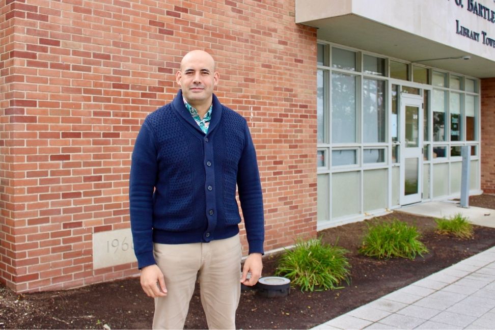 Mustapha Hadji is a a human rights researcher whose focus is on transitional justice, democracy, human rights and immigration in North Africa.