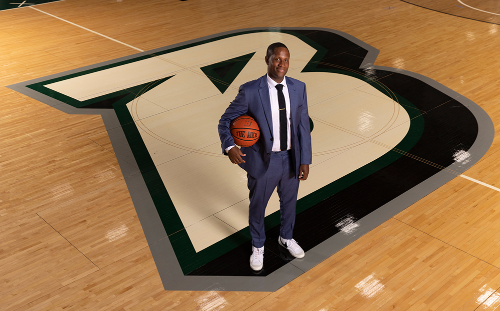 Levell Sanders guided the 2021-22 men's basketball team to eight regular-season conference wins and a road victory in the America East Tournament.