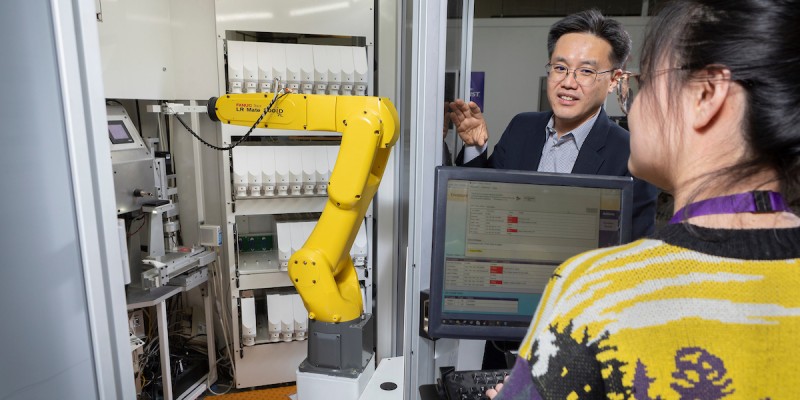 Professor Sangwon Yoon was named the 2024 Outstanding Regional Faculty Advisor Award for the Binghamton University Institute of Industrial and Systems Engineers (IISE) Student Chapter and the U.S. Northeast Region.