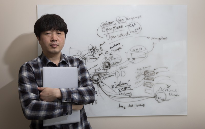 Assistant Professor Seunghee Shin thinks he can greatly improve the communication time between
smart devices and the cloud, and he has received a $500,000 CAREER Award from the National Science Foundation to fund his research.
