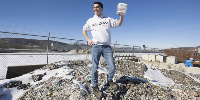 BOLD 10 Under 10 alumni award winner finds passion in recycling glass into better concrete