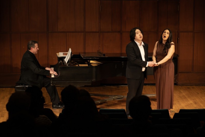 Soprano Caitlin Gotimer '15 performs 