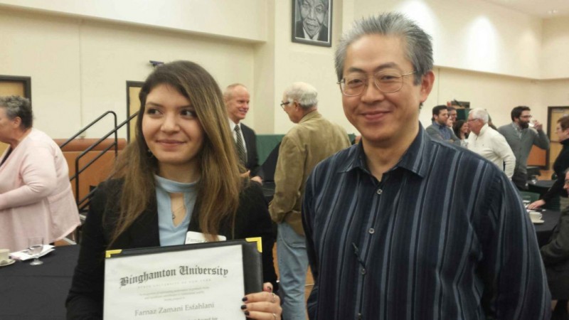 Farnaz Zamani Esfahlani (left) with professor Hiroki Sayama