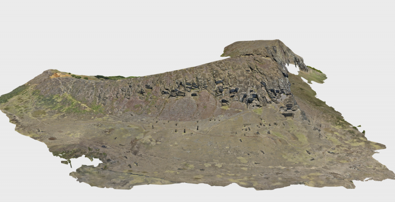 Three-dimensional model of Rano Raraku quarry produced through Structure-from-Motion photogrammetry. This comprehensive digital documentation, derived from 11,686 UAV images, reveals the complex spatial organization of production activities distributed across multiple workshops.
areas.