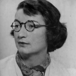 Pioneering paleontologist Tilly Edinger