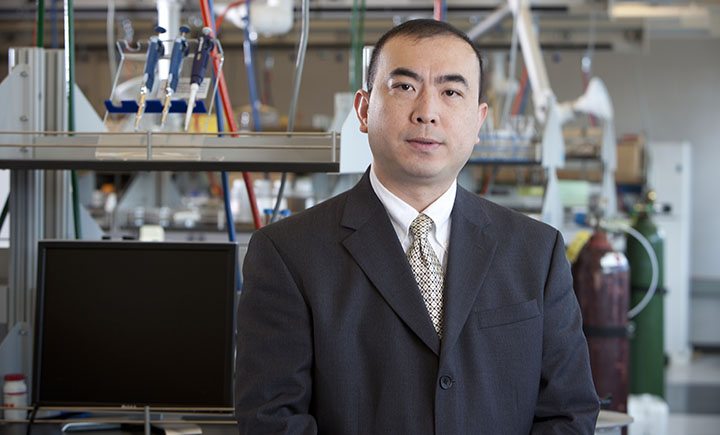Associate professor Changhong Ke from the Binghamton University Mechanical Engineering Department has a history of working with the U.S. Air Force on air travel research.