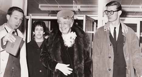 Members of the International Relations Club (l-r) Ronald Bayer ’64, Lesley Krauss ’64, and Robert Poczik ’64 escort Eleanor Roosevelt upon her arrival in Binghamton to address the student body in January 1962.