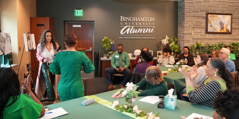 Sunny Hostin ‘90 spoke to attendees of the tree dedication ceremony in the Jay S. and Jeanne Benet Alumni Lounge.