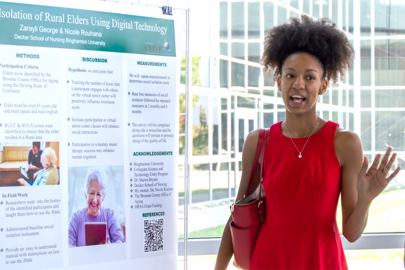 Zarayli George presents outcomes from summer internship at the CSTEP research poster symposium.