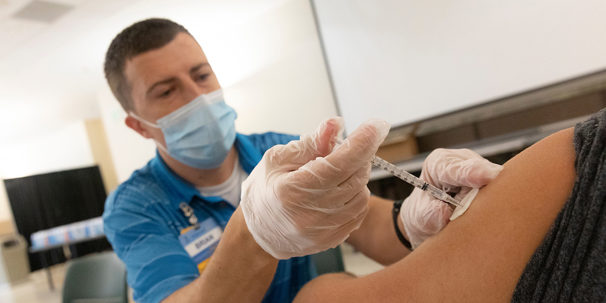 Decker Student Health Services Center (DSHSC) is hosting its final free flu vaccine clinic at the Chenango-Champlain Collegiate Center from 9–3 p.m. on Friday, Oct. 27.