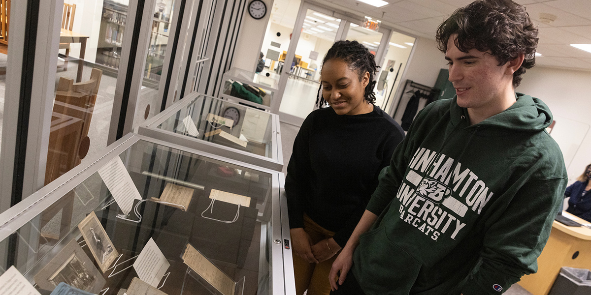 Binghamton students in the Glenn G. Bartle Library