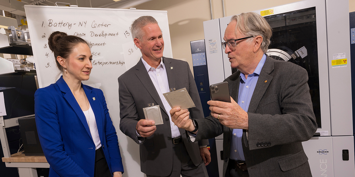 Olga Petrova, left, assistant director of innovation and economic development, talks with Nobel laureate M. Stanley Whittingham, center, and Per Stromhaug, associate vice president for innovation and economic development, in a chemistry lab at Binghamton’s Innovative Technologies Complex. The trio are among the key organizers of the New Energy New York project.