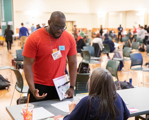 First-year PharmD student Chinedum Obiora might not look it, but he was playing 85-year-old Eunice Ussar — a family of one — during the April 24 interprofessional simulation experience.