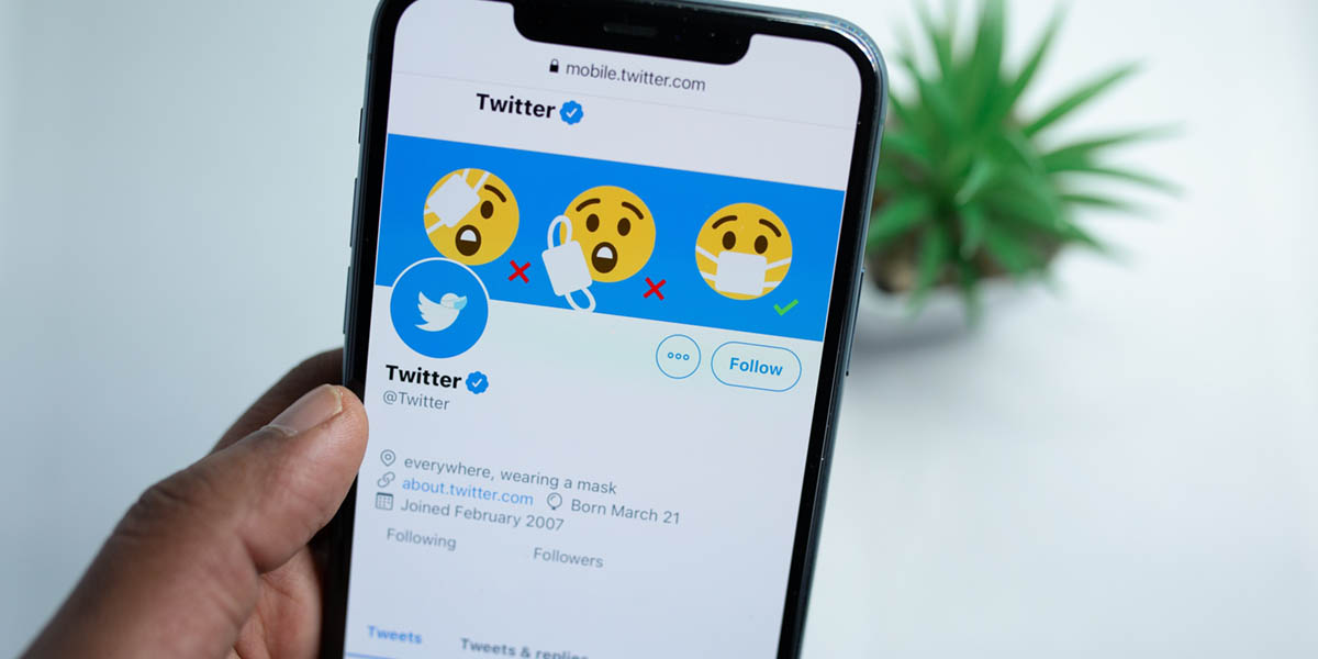 New research from Binghamton University's Watson College tracks U.S. sentiment in the first few months of the COVID-19 pandemic.