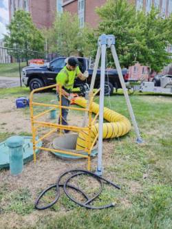 Confined Space Manhole Confined Space Manhole
