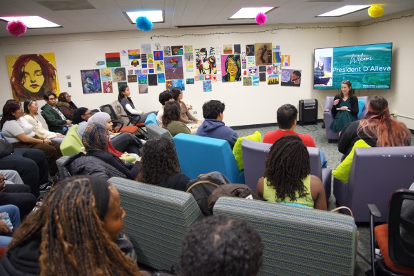 President Anne D'Alleva meets with leaders of multicultural student groups