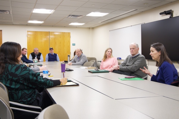 President D'Alleva meets with staff from Facilities Management and Real Property Management