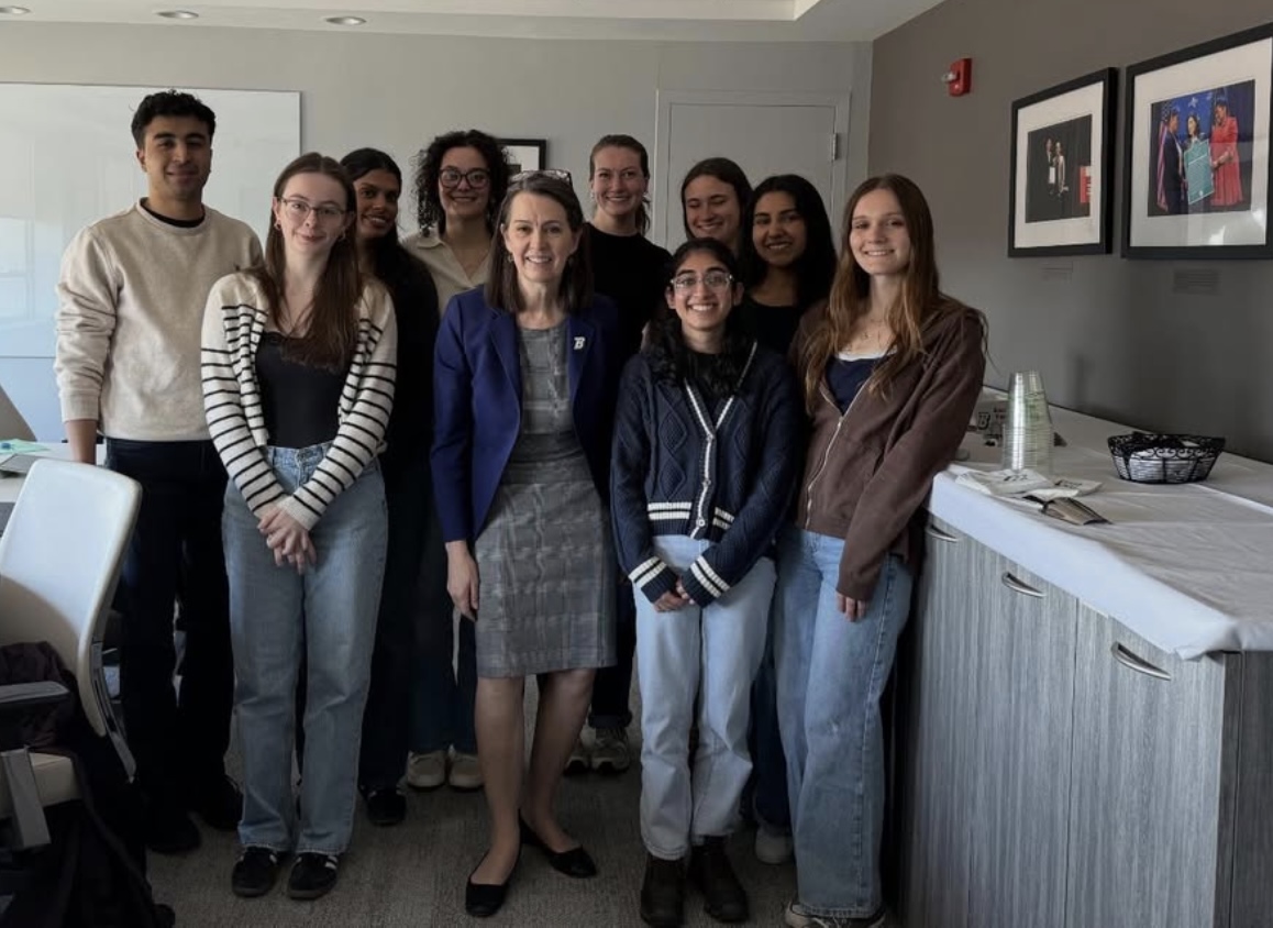 President D'Alleva meets with the Leadership Council of the Binghamton University Scholars.