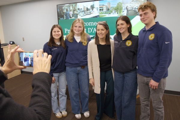 President D'Alleva meets with student employees from Student Affairs