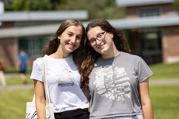 Two students smiling during Welcome Weekend.