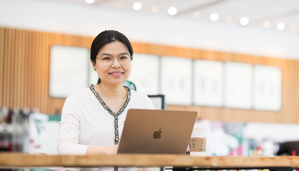 SOM PhD student Yu Wang researches hybrid workplace dynamics.