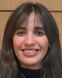 Yasmine Knis